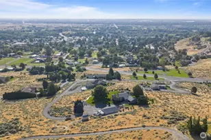 703 S 48th Ave, West Richland, WA 99353 - Photo 1