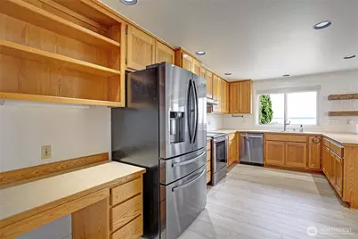 846 Livingston Bay Shore Drive, Camano Island, WA 98282 - Photo 21