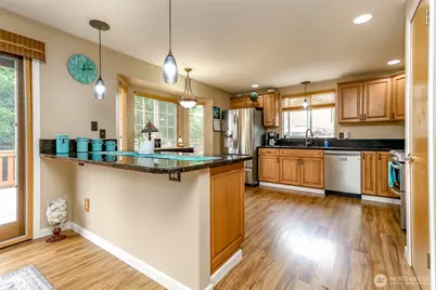 1615 57th Avenue NE, Tacoma, WA 98422 - Photo 3