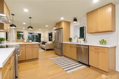 715 27th Avenue, Seattle, WA 98122 - Photo 9