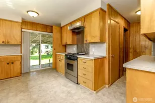9410 355th St S, McKenna, WA 98558 - Photo 13