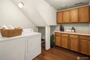 18311 NE 105th Ct, Redmond, WA 98052 - Photo 33