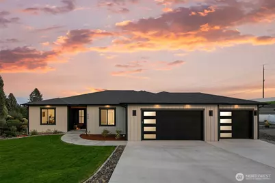 838 Autumn Crest Drive, Wenatchee, WA 98801 - Photo 1