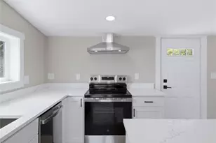 5600 Oceanview Blvd NE, Bremerton, WA 98311 - Photo 9