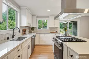 4720 224th St SE, Bothell, WA 98021 - Photo 9