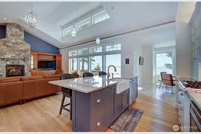 831 Riverview Lane, Chinook, WA 98614 - Photo 11