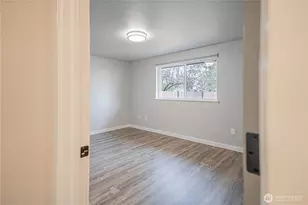 10010 15th Ave Ct E, Tacoma, WA 98445 - Photo 9