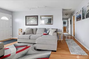 462 SE Quaker St, Oak Harbor, WA 98277 - Photo 5