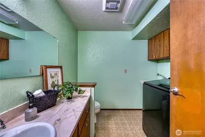 406 Pennie Lane, Bremerton, WA 98310 - Photo 7