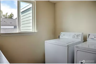5249 40th Avenue NE #402, Seattle, WA 98105 - Photo 39