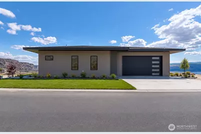 9604 Ridgeview Drive NW, Quincy, WA 98848 - Photo 1