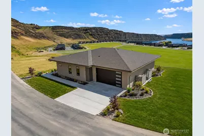 9604 Ridgeview Drive NW, Quincy, WA 98848 - Photo 5
