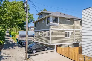 4105 Fremont Ave N, Seattle, WA 98103 - Photo 1