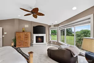 20208 Island Pkwy E, Lake Tapps, WA 98391 - Photo 27
