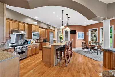 20208 Island Parkway East, Lake Tapps, WA 98391 - Photo 13