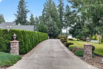 20208 Island Parkway East, Lake Tapps, WA 98391 - Photo 3