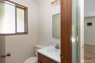 537 Herrick Rd, Port Angeles, WA 98363 - Photo 23