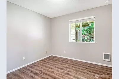 411 213th Place SW #12A, Bothell, WA 98021 - Photo 11