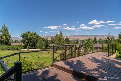 1310 Red Apple Road, Wenatchee, WA 98801 - Photo 17