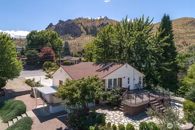 1310 Red Apple Road, Wenatchee, WA 98801 - Photo 1
