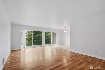321 Bellevue Way SE #203, Bellevue, WA 98004 - Photo 9
