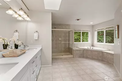 9118 NE 160th Pl, Bothell, WA 98028 - Photo 19