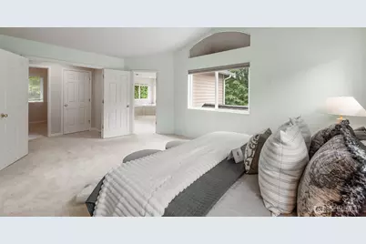 9118 NE 160th Pl, Bothell, WA 98028 - Photo 17