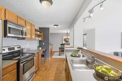 2500 W Manor Place #216, Seattle, WA 98199 - Photo 9