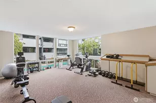 2500 W Manor Pl, Seattle, WA 98199 - Photo 29