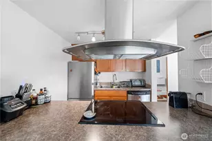 1730 Taylor Ave N, Seattle, WA 98109 - Photo 9