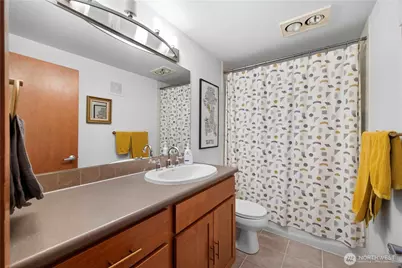 1730 Taylor Avenue N #302, Seattle, WA 98109 - Photo 17