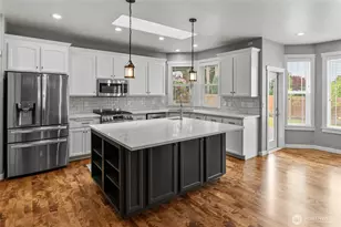 418 20th St NW, Puyallup, WA 98371 - Photo 5