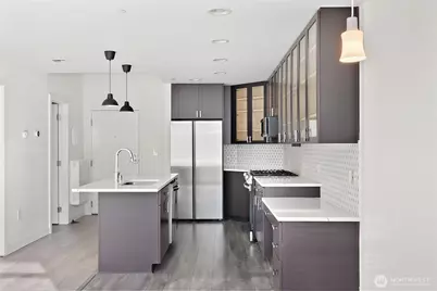 2716 Elliott Avenue #310, Seattle, WA 98121 - Photo 7