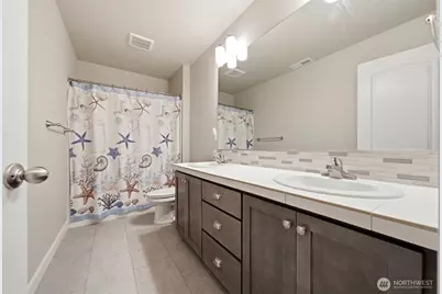 618 E Tanoak Avenue, La Center, WA 98629 - Photo 31