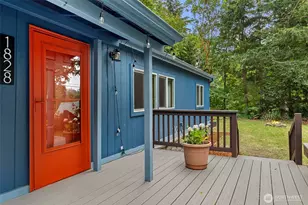 1828 Lake Dr, Camano Island, WA 98282 - Photo 5