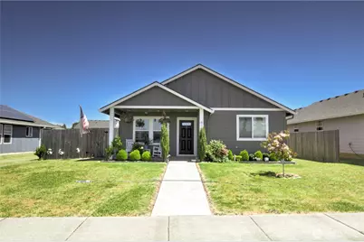 410 Herren Avenue, Winlock, WA 98596 - Photo 1
