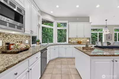 14420 SE 84th Street, Newcastle, WA 98059 - Photo 13