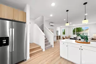 1421 SW 111th Ln, Seattle, WA 98146 - Photo 15