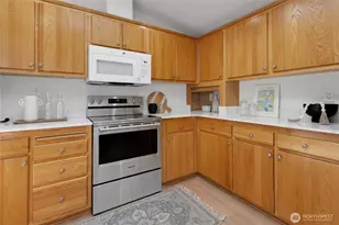 21855 SE 274th Ln, Maple Valley, WA 98038 - Photo 9