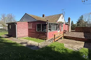 11545 N Park Ave N, Seattle, WA 98133 - Photo 13