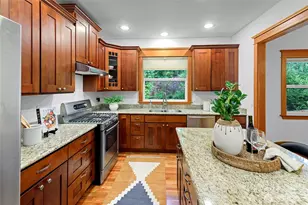 10440 NE Quiet Valley Ln, Bainbridge Island, WA 98110 - Photo 13