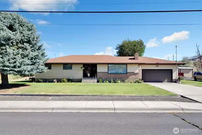 617 Sprague St., Wilson Creek, WA 98860 - Photo 1
