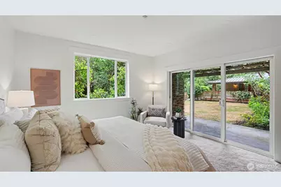 10555 SE 28th Street, Beaux Arts, WA 98004 - Photo 25