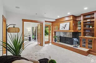 10555 SE 28th St, Beaux Arts, WA 98004 - Photo 19