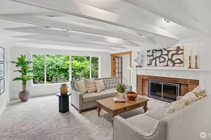 10555 SE 28th St, Beaux Arts, WA 98004 - Photo 9