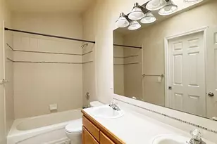 2645 NW 57th St, Seattle, WA 98107 - Photo 11