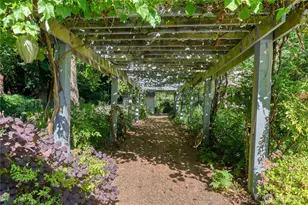 1664 Seymour Pl, Point Roberts, WA 98281 - Photo 35