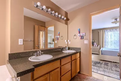1305 Browns Point Boulevard, Tacoma, WA 98422 - Photo 13