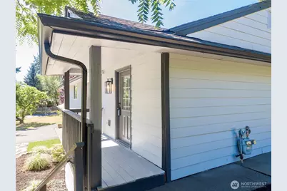 607 244th Street SW, Bothell, WA 98021 - Photo 3