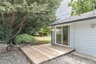 607 244th St SW, Bothell, WA 98021 - Photo 25
